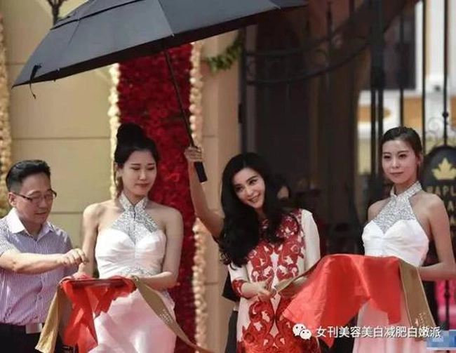 Phạm băng băng thà bị chê mặc như dở hơi còn hơn để da bị đen sạm