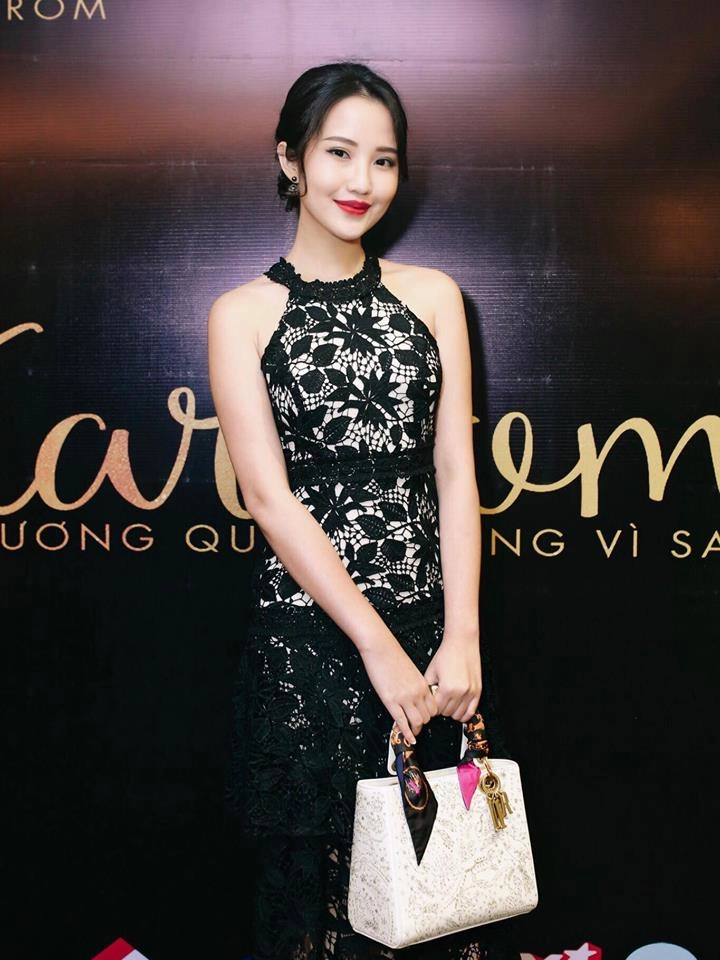 Phong cách đúng chuẩn lá ngọc cành vàng của tình mới phan thành