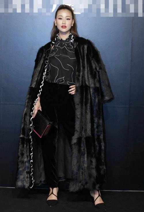 Sao mặc xấu tuần thêm một lý do khiến lan khuê số nhọ nhất tại hh đại dương