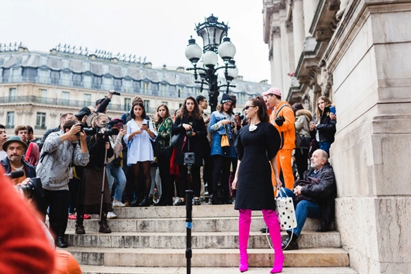 Sau ồn ào với tâm tít maya bị nghi dùng hàng nhái làm màu