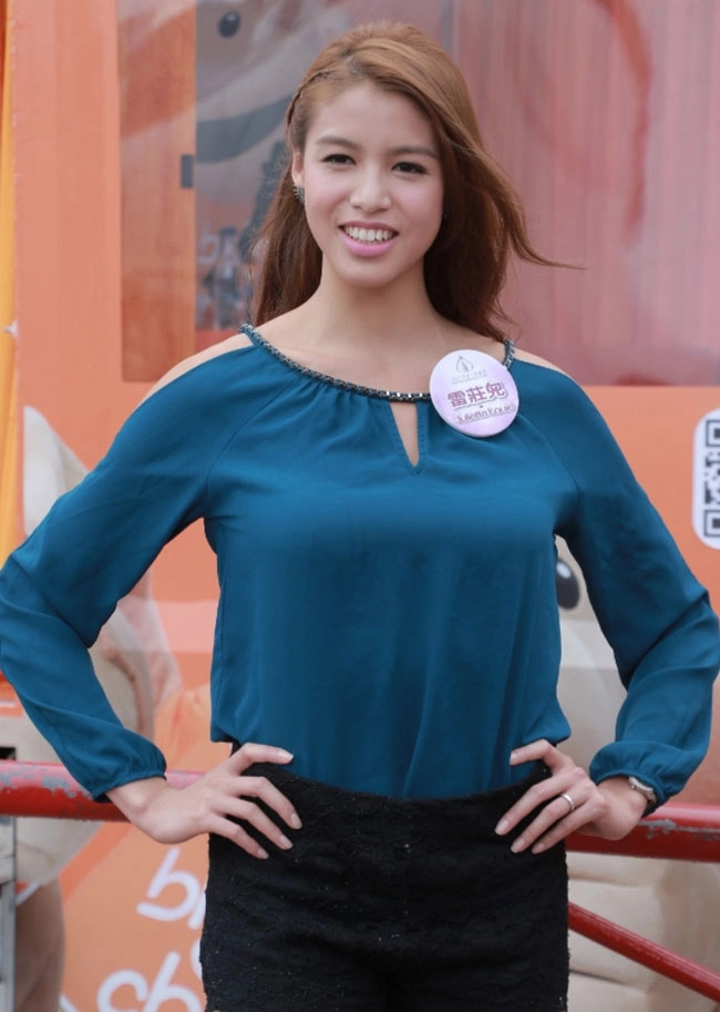 Sốc nặng trước ảnh đời thực không son phấn của tân hoa hậu hong kong