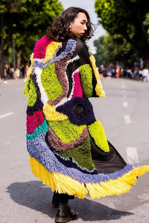 Street style fashion week cuộc chơi màu sắc đầy cá tính của giới trẻ