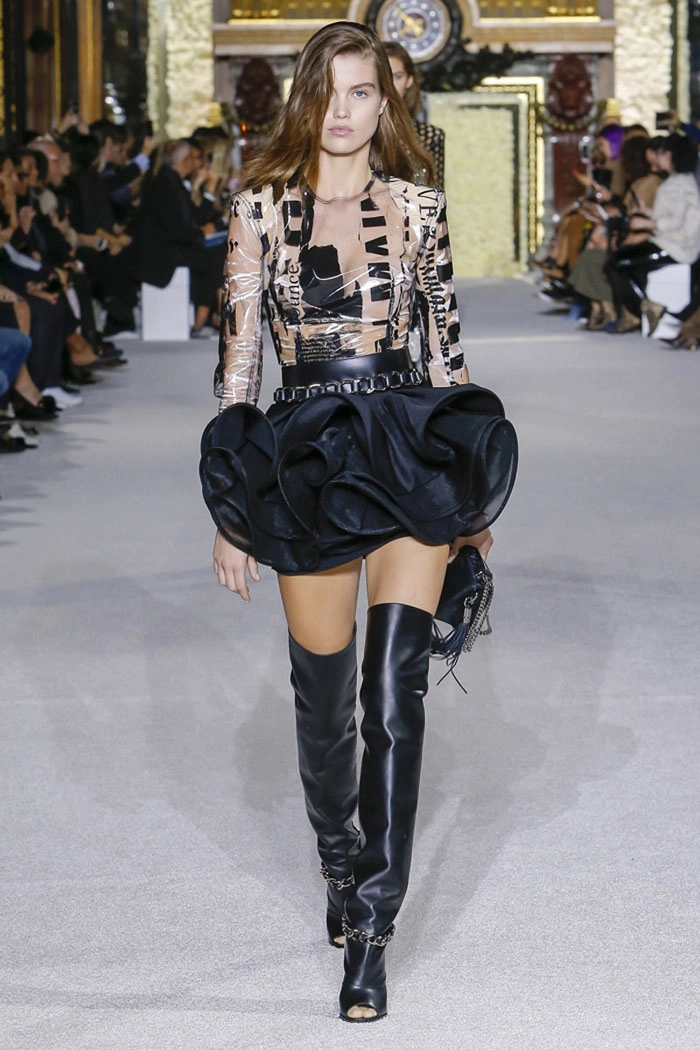 Top 10 người mẫu bước mòn giày tại tuần lễ thời trang xuân hè 2018