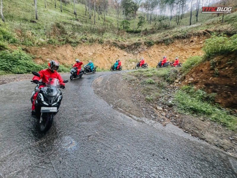 Trải nghiệm honda adv 160 cùng biker indonesia khi chinh phục hồ toba