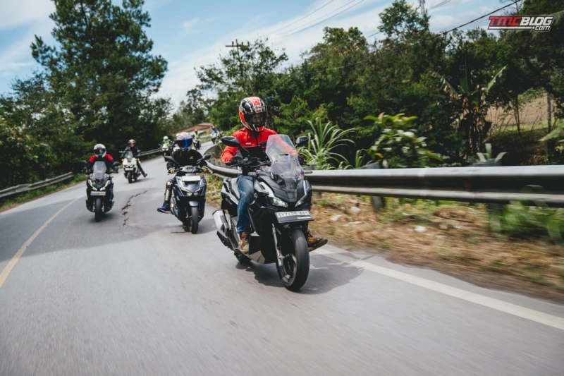 Trải nghiệm honda adv 160 cùng biker indonesia khi chinh phục hồ toba