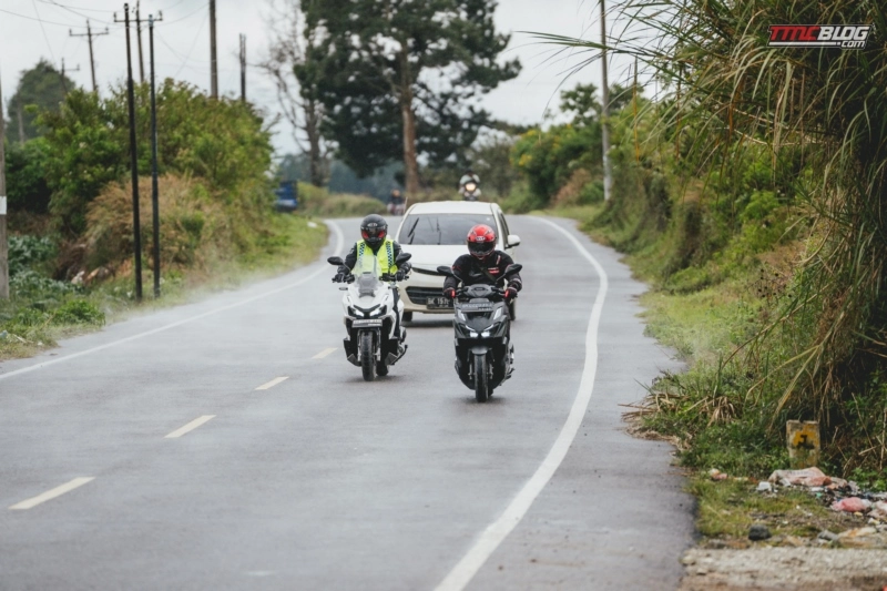 Trải nghiệm honda adv 160 cùng biker indonesia khi chinh phục hồ toba