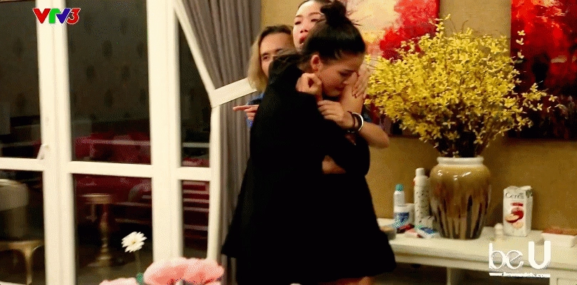 Vntm all star muốn nổ tung vì hỗn chiến hổ lốn giữa các bà chằn tai quái